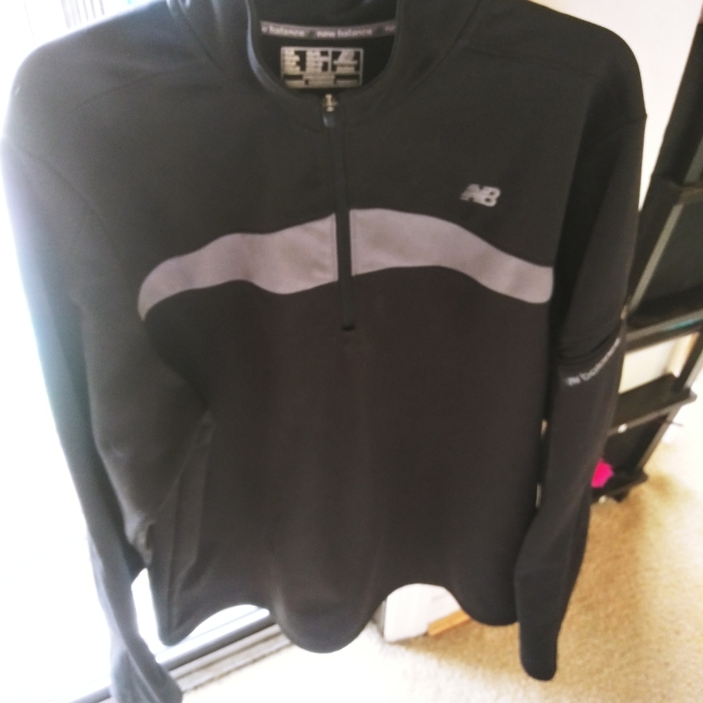 XL MEN'S NEW BALANCE 1/2 ZIP PULL OVER